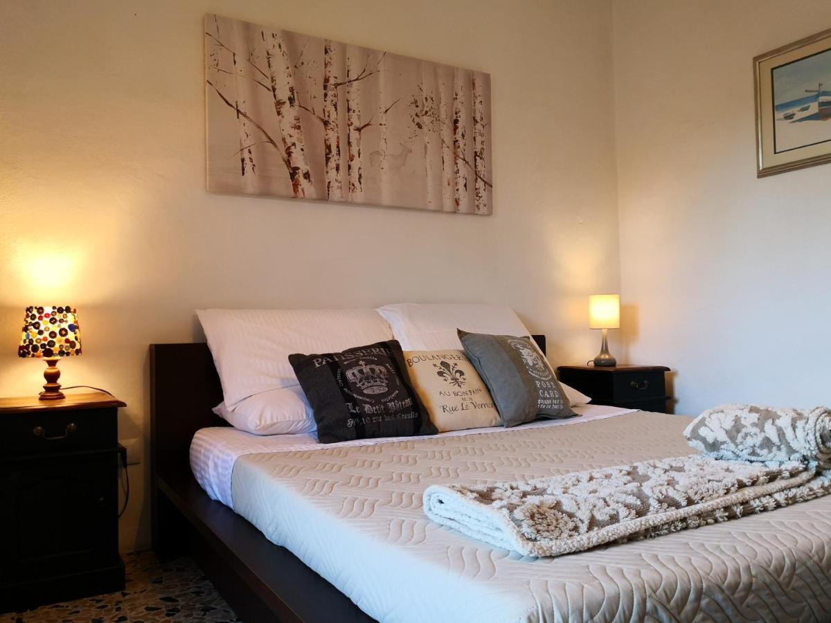 Zia Chiarina Bed & Breakfast San Nicolo Gerrei Exterior photo