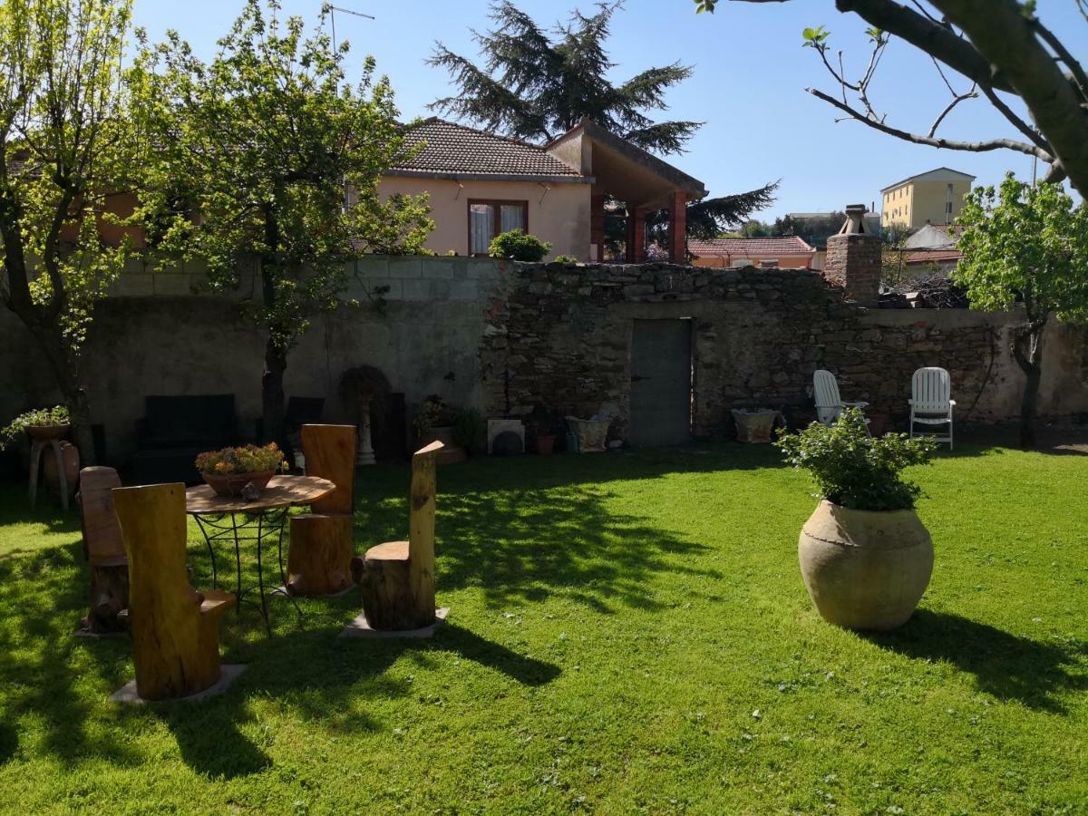 Zia Chiarina Bed & Breakfast San Nicolo Gerrei Exterior photo